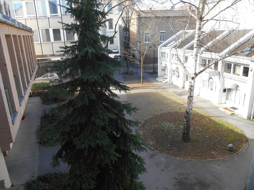 エゲルAkos Apartmanアパートメント エクステリア 写真